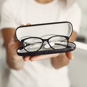 眼镜与护理